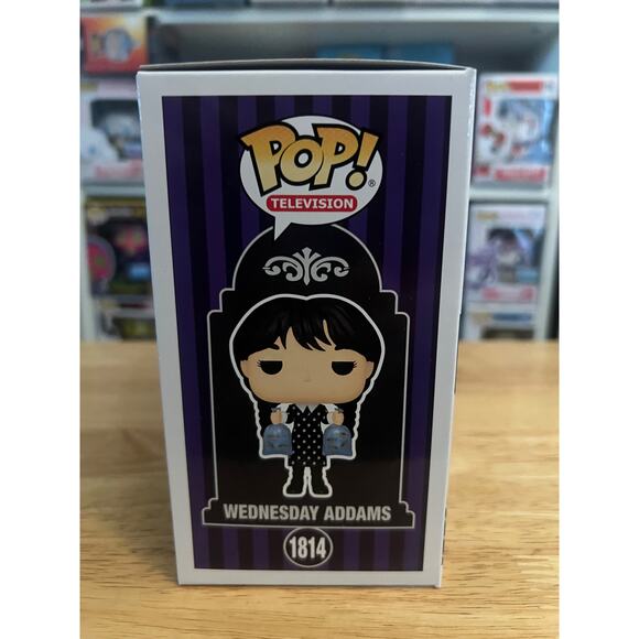 LE 9500 PCS EXC Wednesday w/ Piranhas Funko Pop #1814 Addams Family Ortega TV - Picture 2 of 6